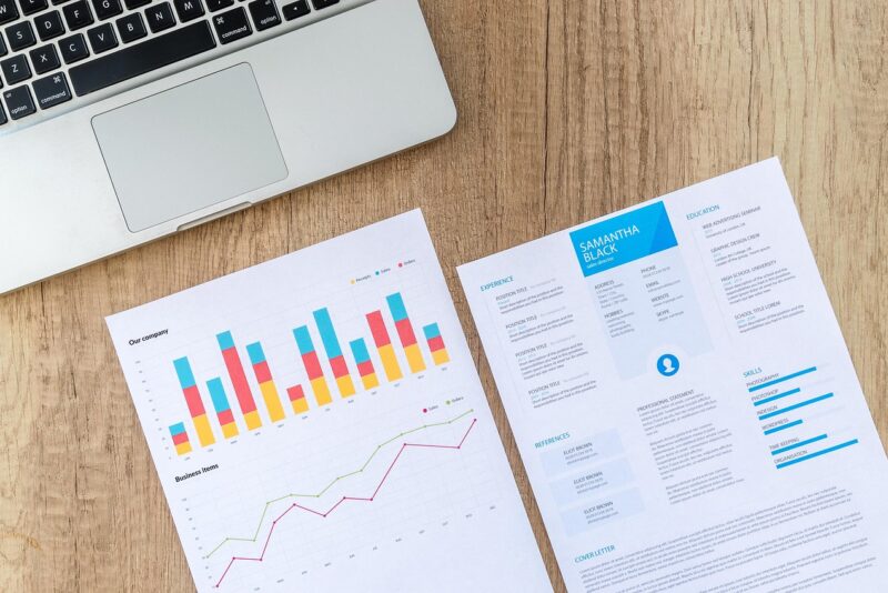 Como colocar cursos online no LinkedIn e no currículo do jeito certo (e o que evitar)