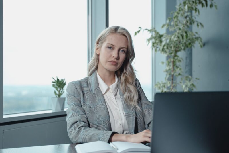 Empreendedorismo Feminino: Desafios Reais e Estratégias Para Superá-los